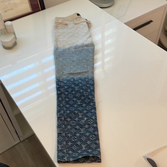 Louis Vuitton Jeans - Picture 13 of 13